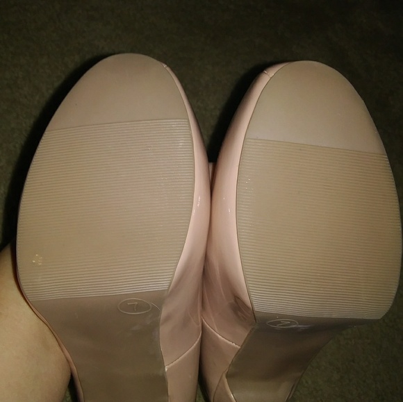 Mossimo nude patent heels - Picture 2 of 3